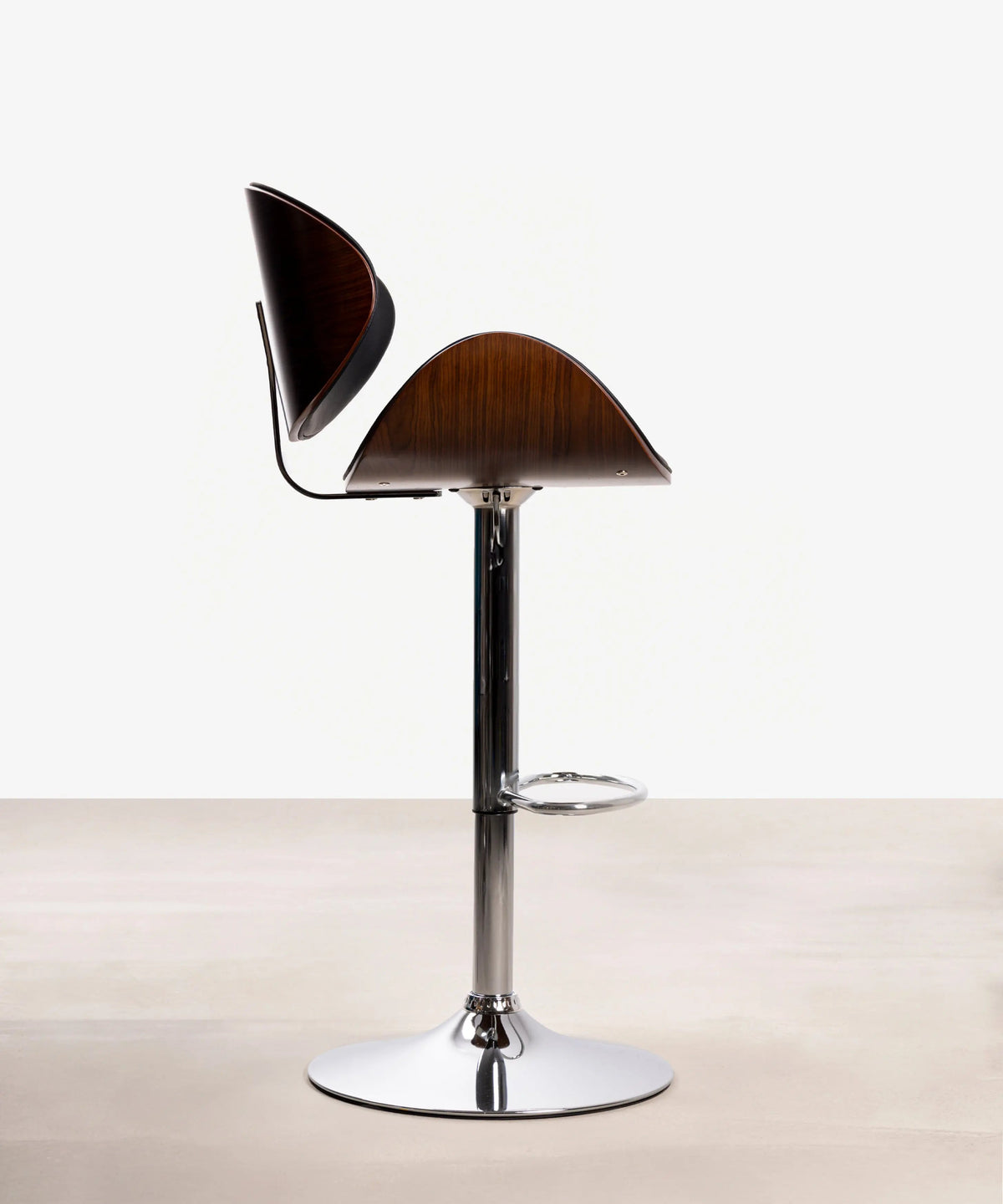 Tabouret réglable en bois et similicuir Shelley