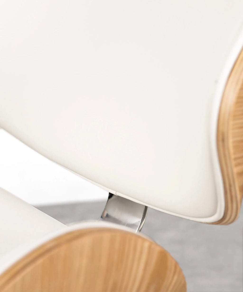 Tabouret réglable en bois et similicuir Shelley