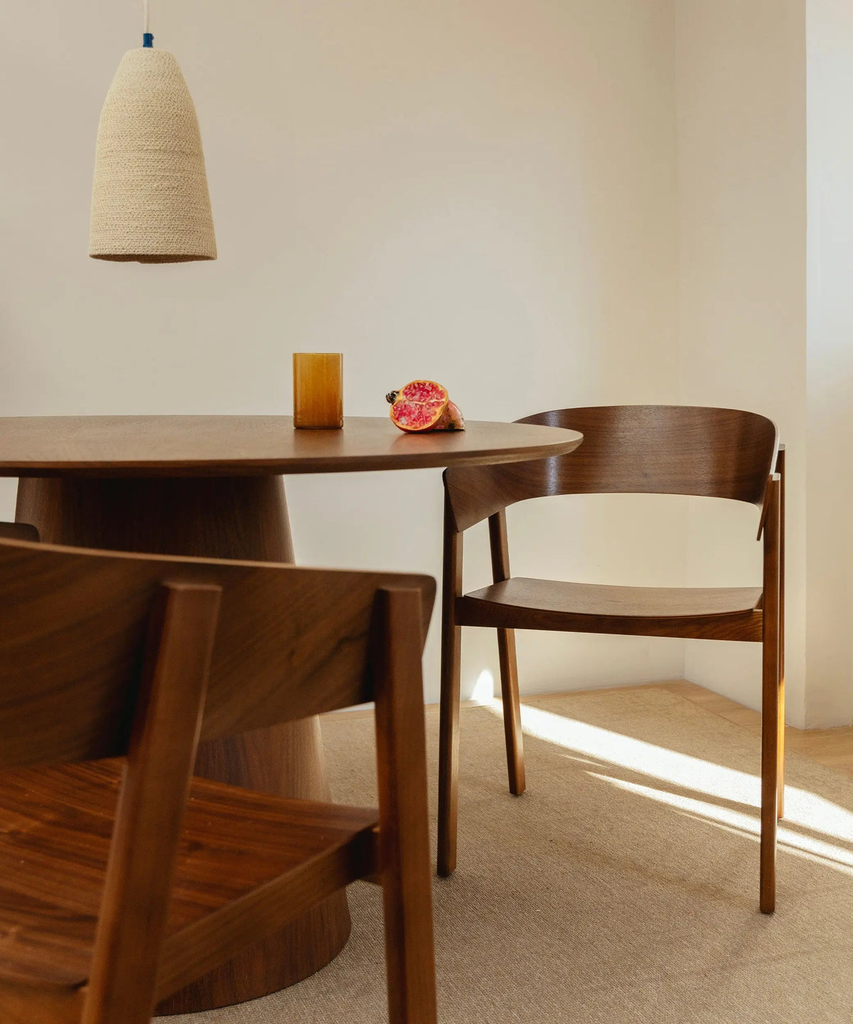 Chaise de salle à manger en bois avec accoudoirs Isabella