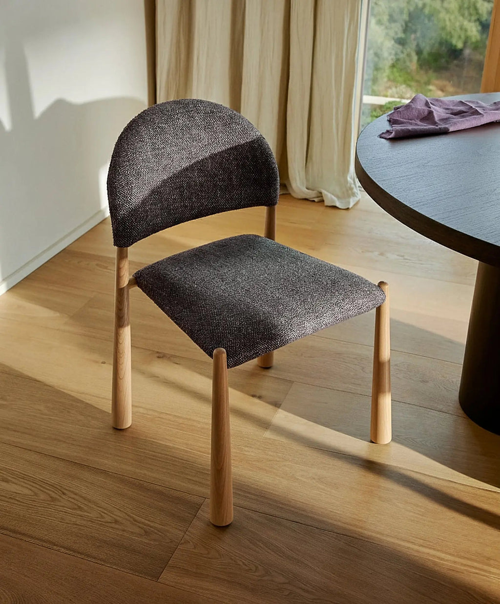 Chaise de salle à manger en métal rembourré Blair