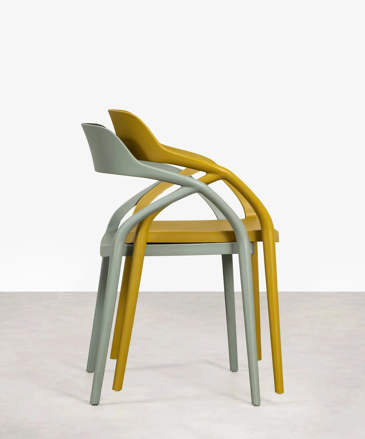 Chaise en polypropylène avec accoudoirs Grace