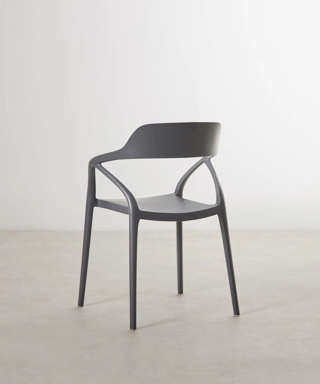Chaise empilable Grace en polypropylène - Édition Limitée