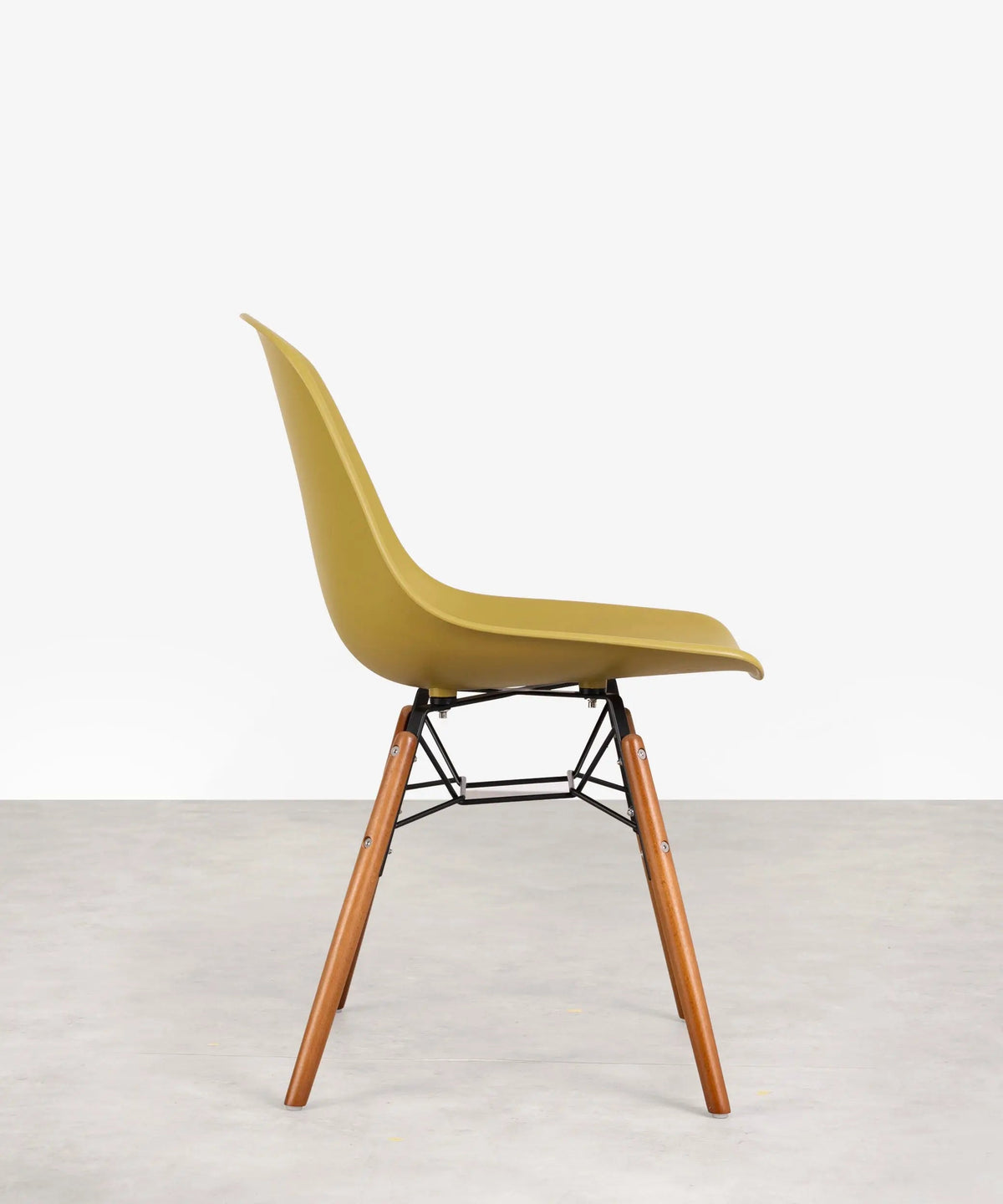 Chaise de salle à manger en polypropylène et bois Elon