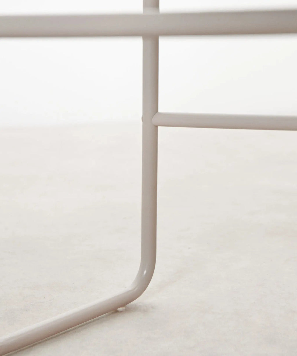 Tabouret en polypropylène et métal Veko