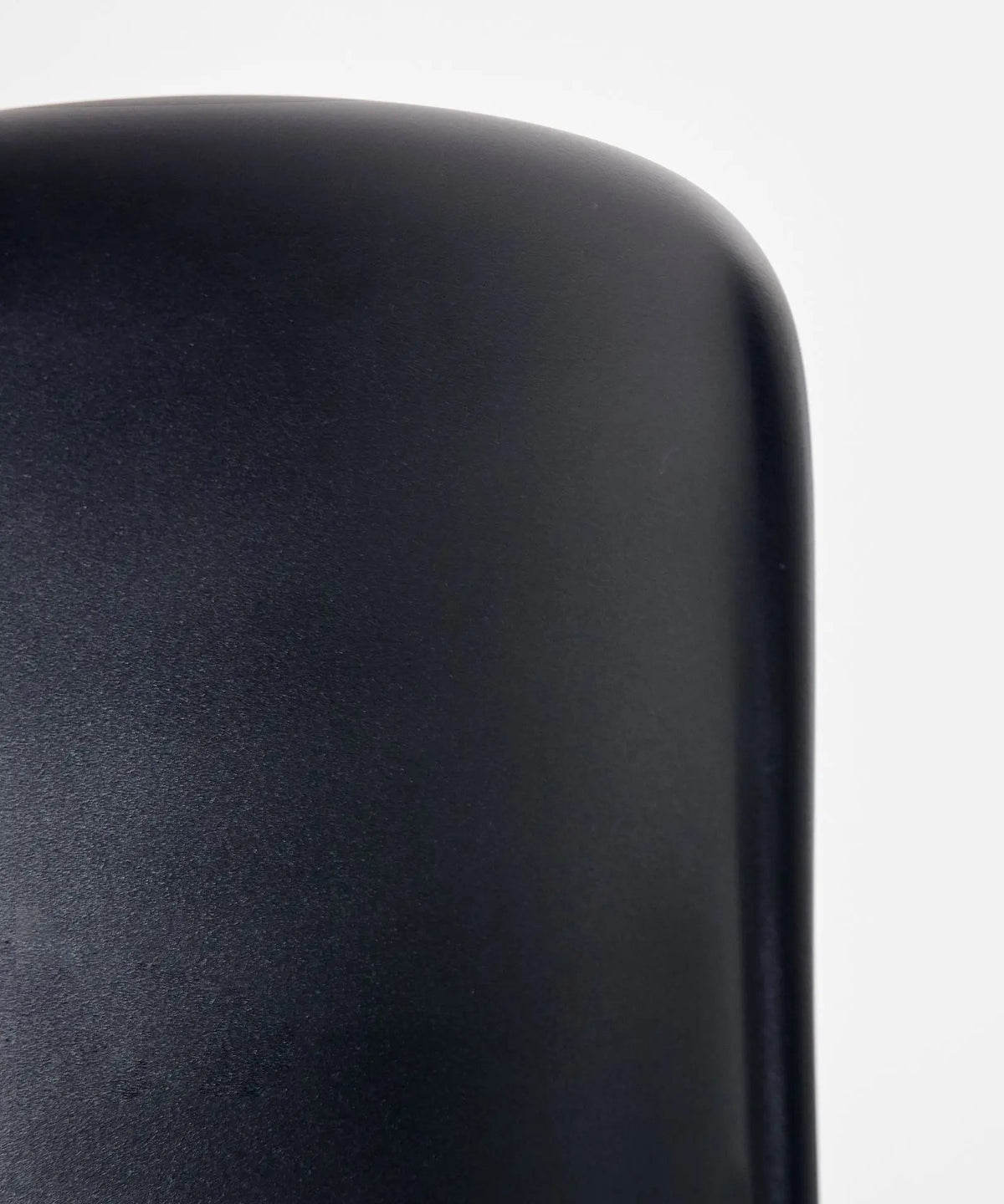 Tabouret en polypropylène et métal Veko