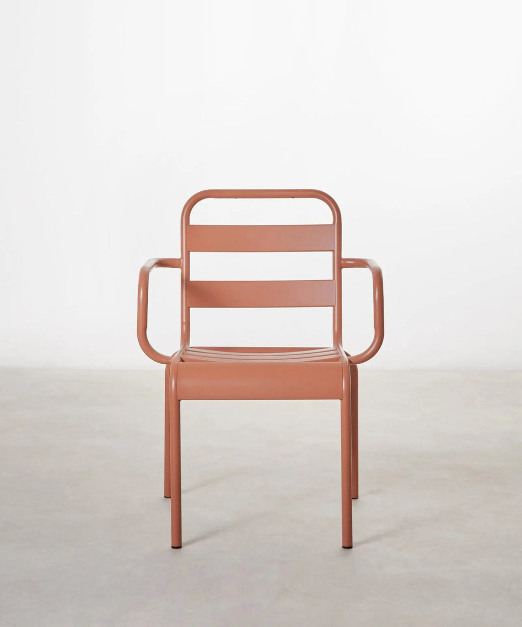 Chaise en métal d’extérieur avec accoudoirs Bora