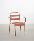 Chaise en métal d’extérieur avec accoudoirs Bora
