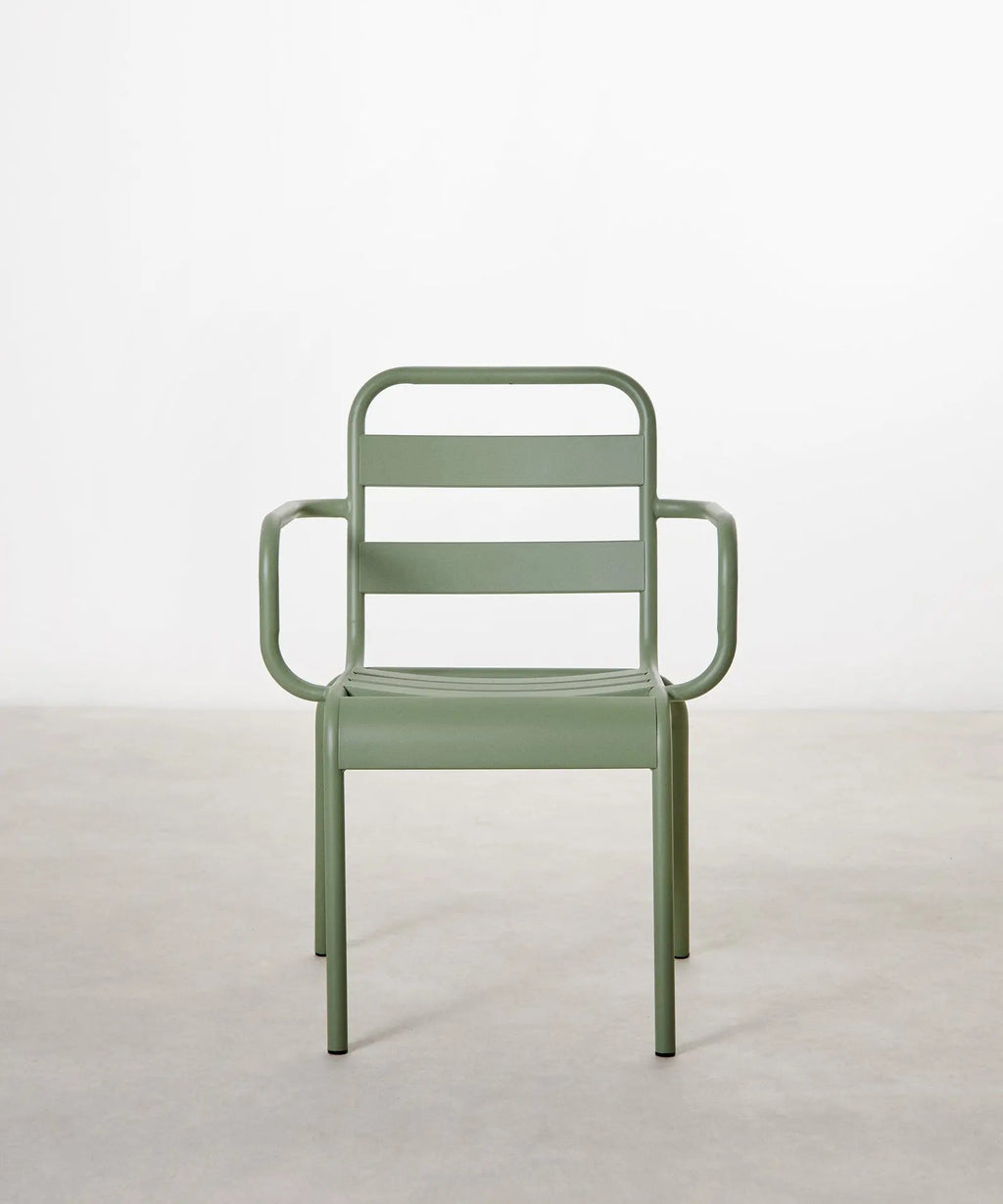 Chaise en métal d’extérieur avec accoudoirs Bora