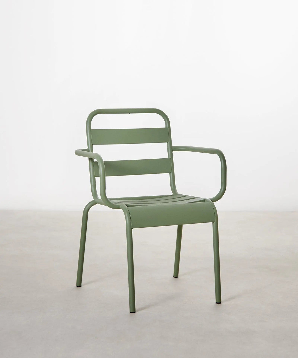 Chaise en métal d’extérieur avec accoudoirs Bora
