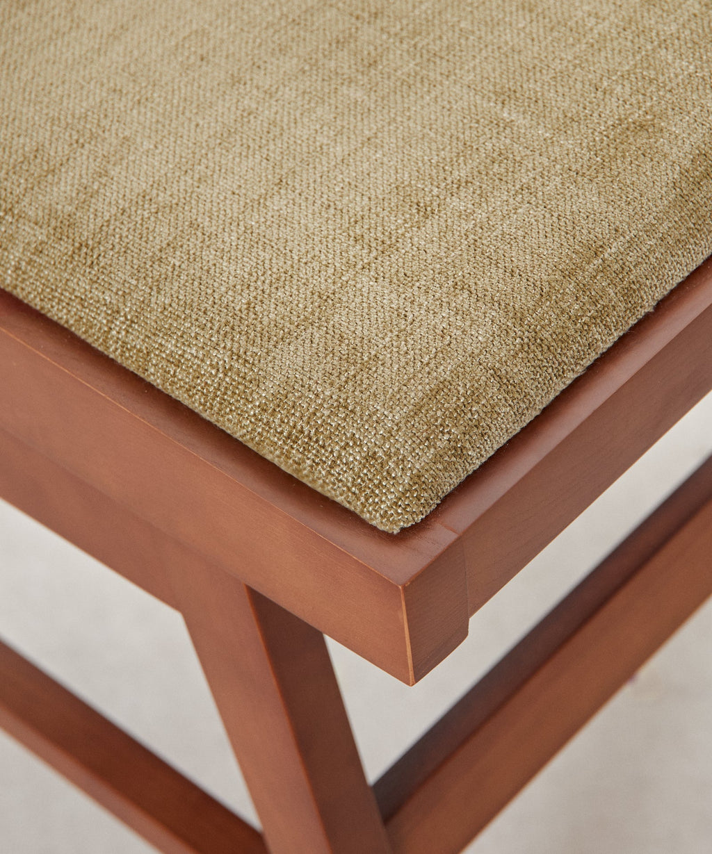 Chaise de salle à manger en bois, rotin et tissu Pauline Color Edition