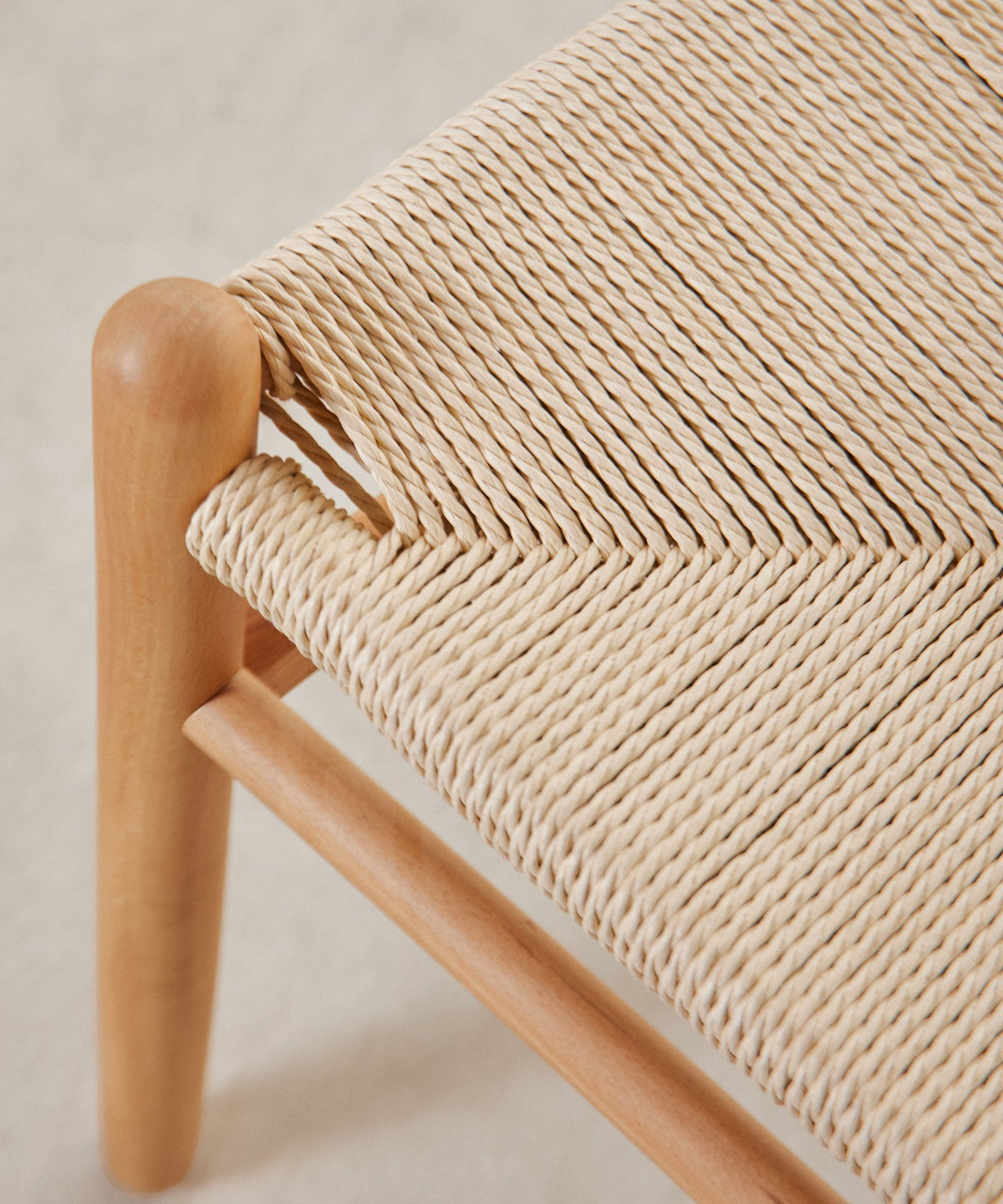 Chaise en bois et corde tressée Uish