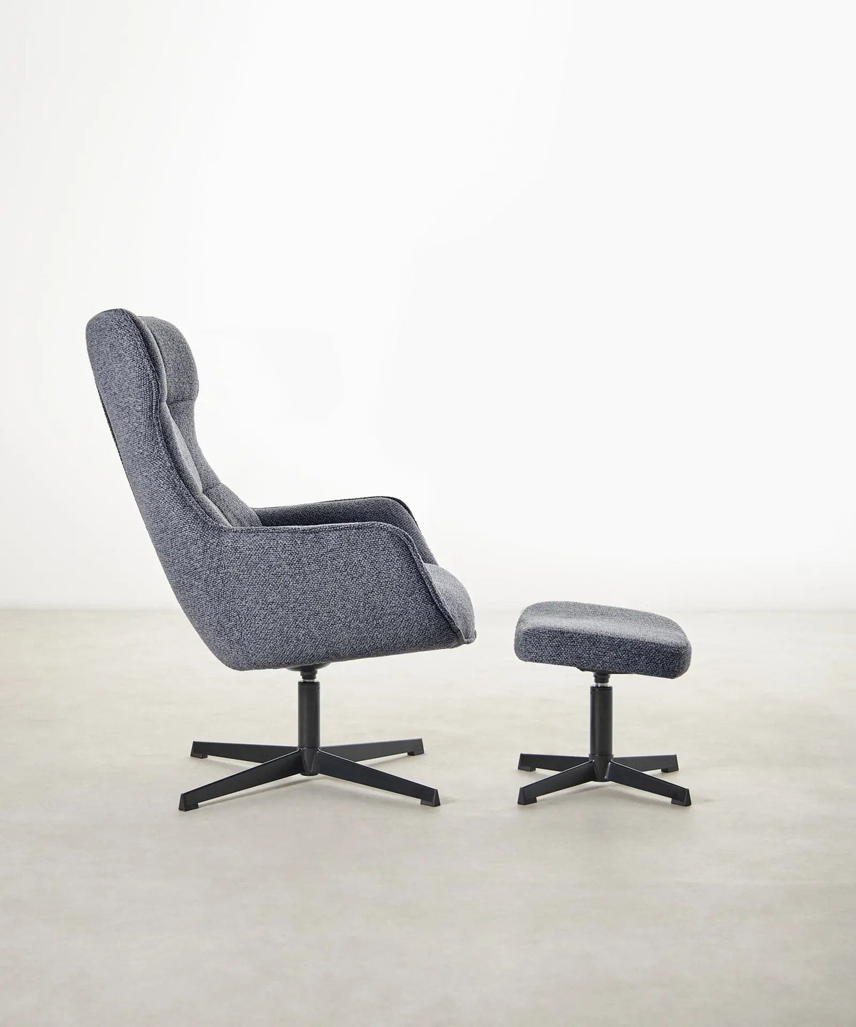 Fauteuil rembourré avec tissu bouclé et pouf Elsa