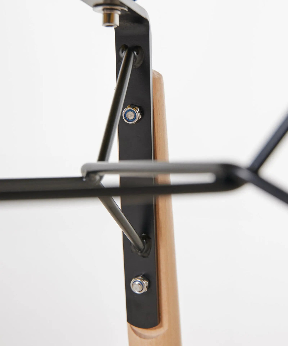 Tabouret en polypropylène et bois Elon