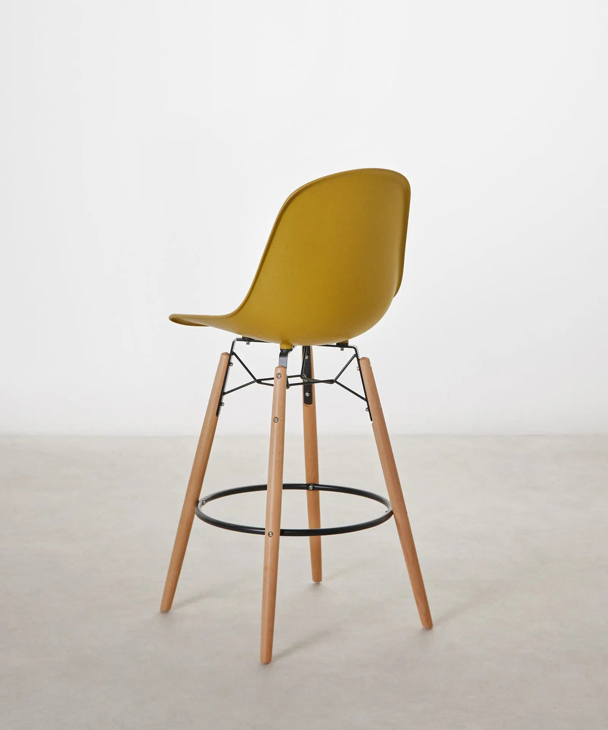 Tabouret en polypropylène et bois Elon