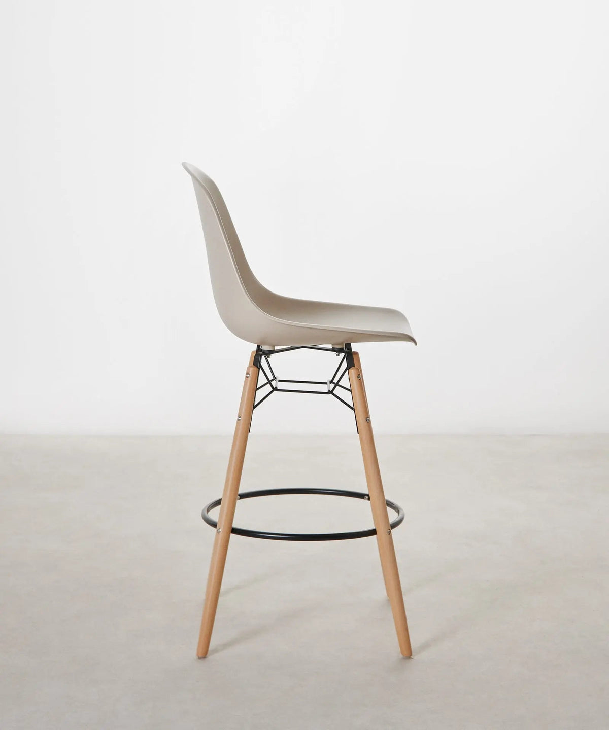 Tabouret en polypropylène et bois Elon