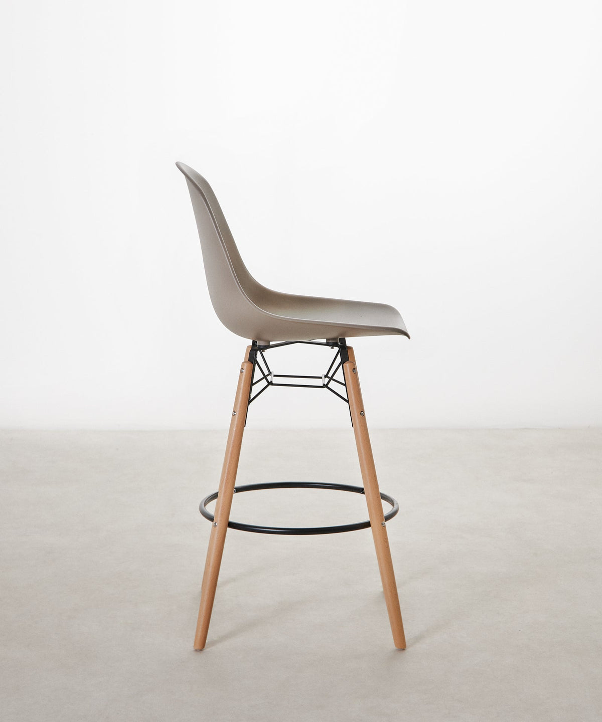 Tabouret en polypropylène et bois Elon