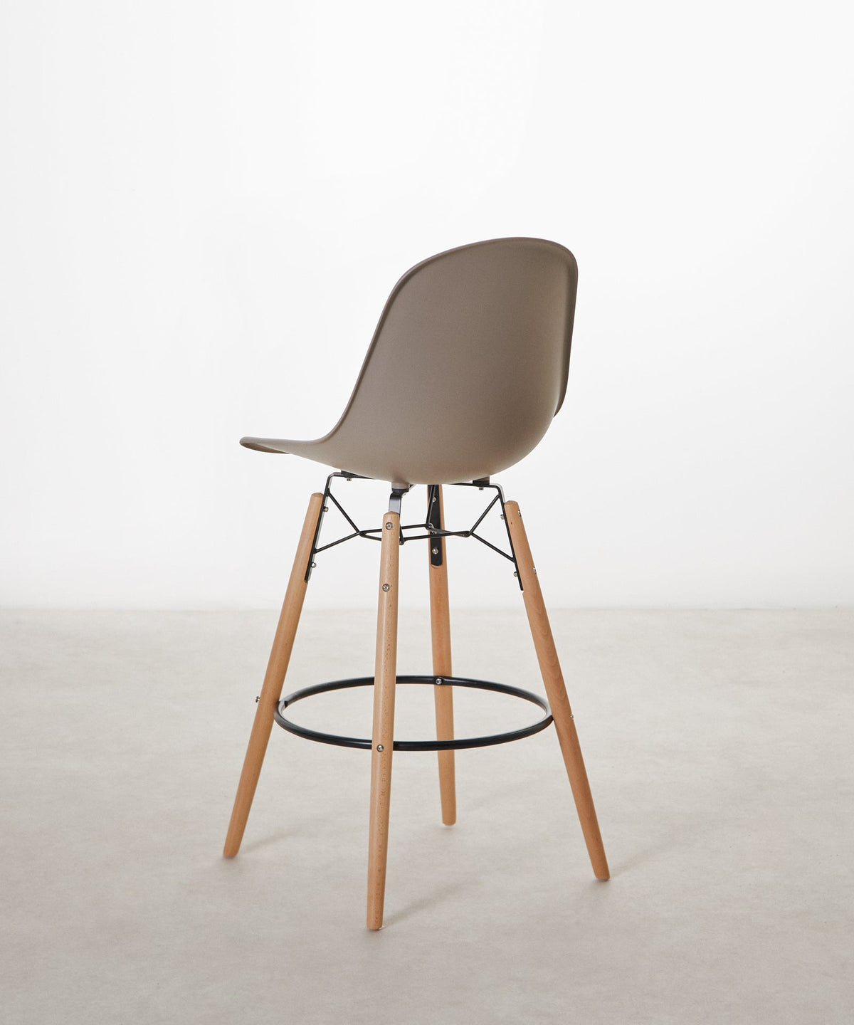 Tabouret en polypropylène et bois Elon