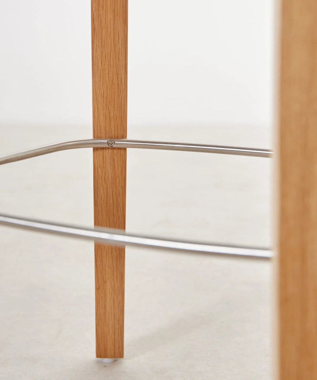 Tabouret en bois Eira