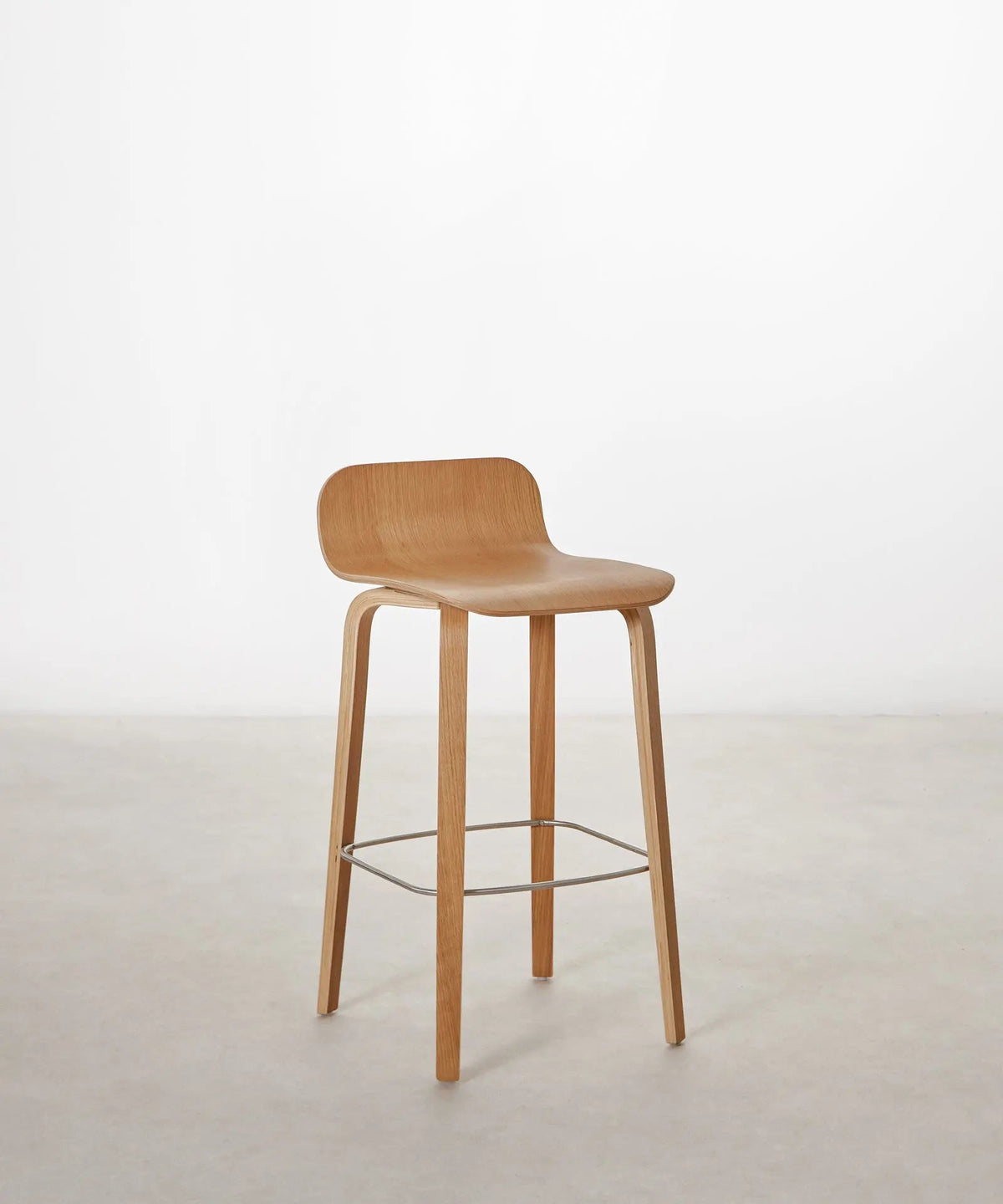 Tabouret en bois Eira