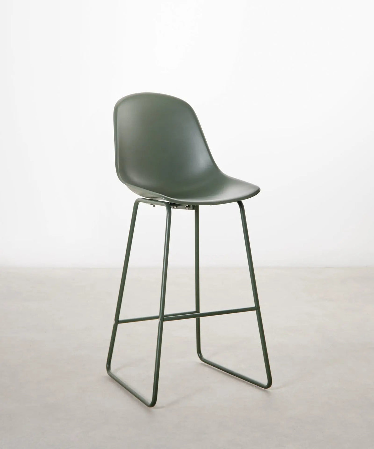 Tabouret en polypropylène et métal Veko